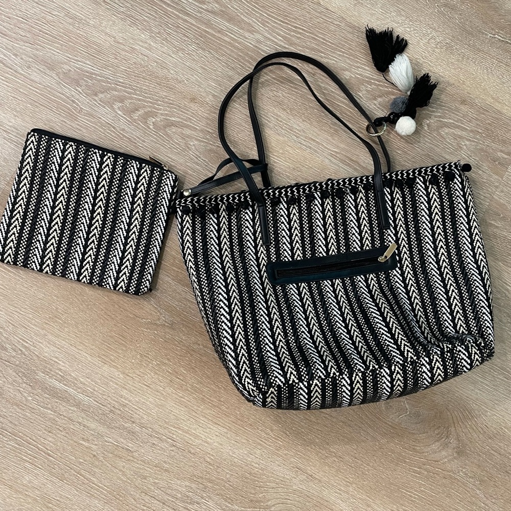 Sondra Robert’s Squared Black/White & Tan Tote